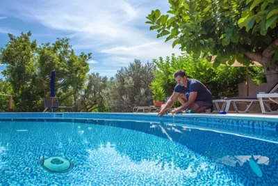 como arreglar pinchazo piscina